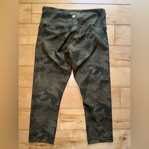 lululemon athletica Kids Camouflage Leggings - Green and Black